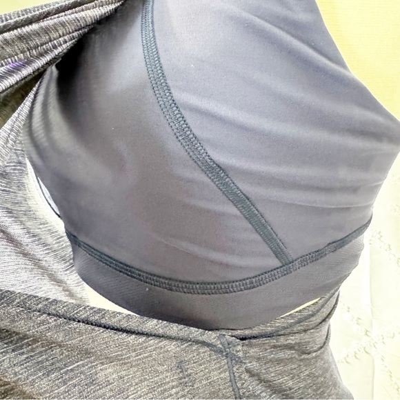 👀 140. LULULEMON Rest Less indigo tank size 6 - Picture 3 of 7